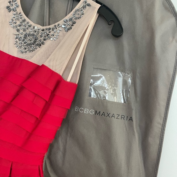 Gorgeous Red Dress - Picture 4 of 7